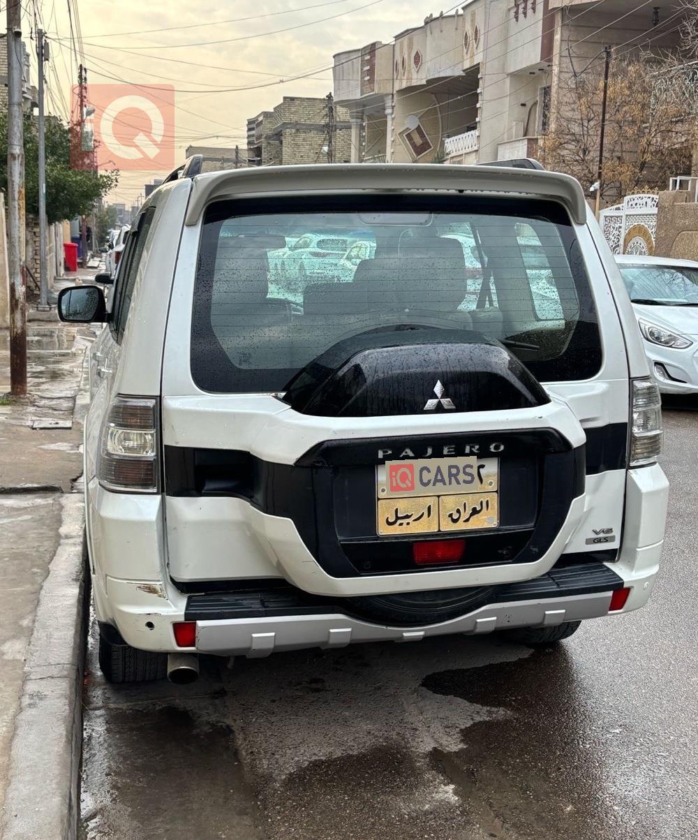 ميتسوبيشي باجيرو